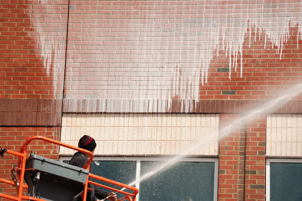 Pressure Washing services in Babylon
